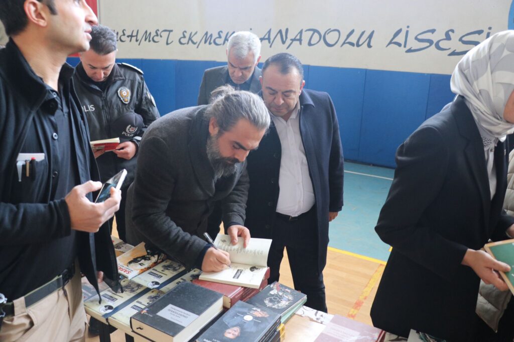 Derinkuyu 2. Kitap Günleri Foto Galeri